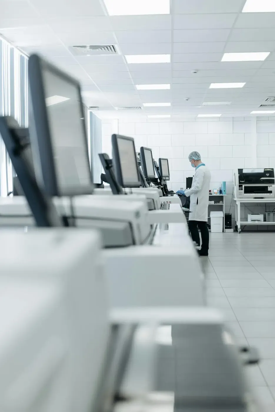 Laboratories & pharma